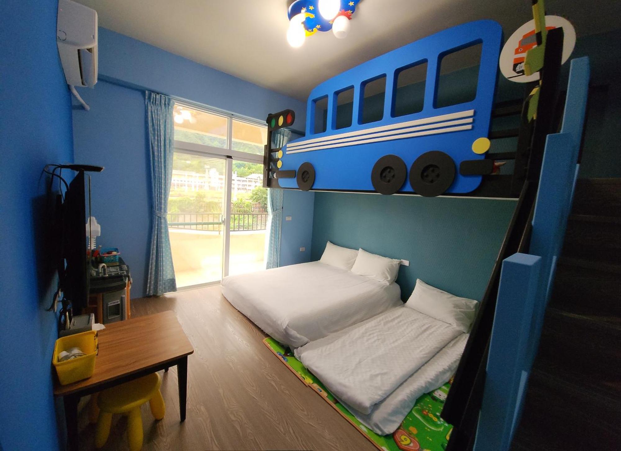 The Railroad Runs Hotel Taitung Luaran gambar